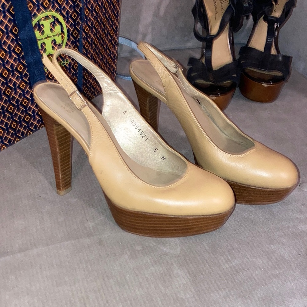 3 for 25 🙌🏻 Stuart Weitzman sling back platform pump